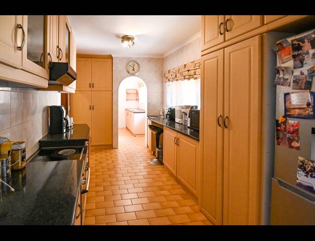 4 BEDROOM HOUSE FOR SALE IN WESTVILLE